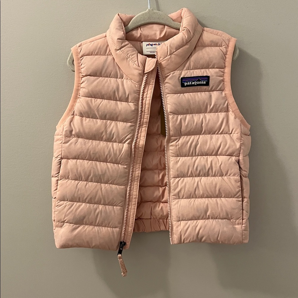 Patagonia Kids Vest - Light Pink size 12-18 M